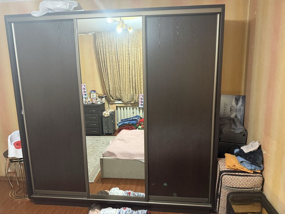 Продам шкаф для спальни