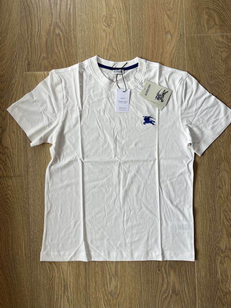 Burberry EKD-embroidered cotton T-shirt. ОРИГИНАЛНА