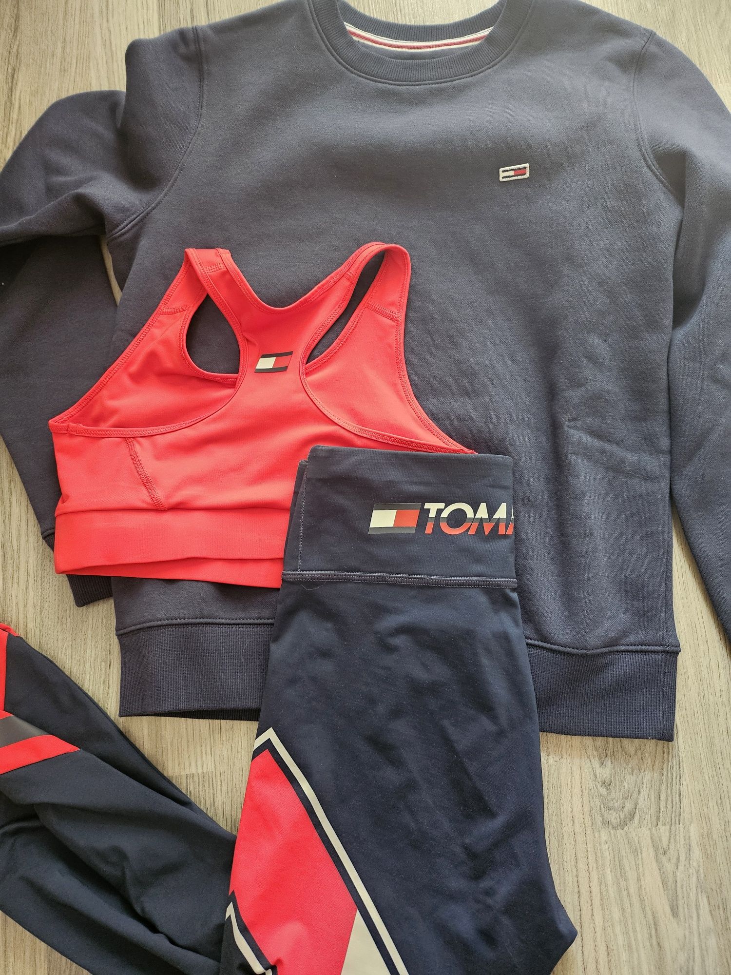 Set sport Tommy hilfiger XS și Pulover