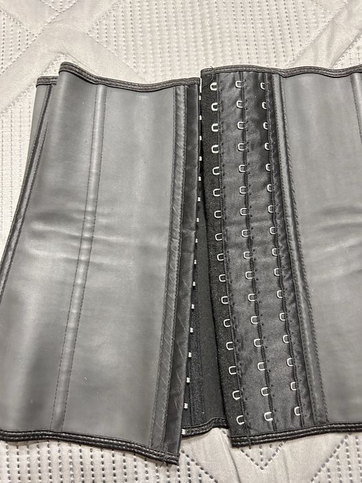 Продам Корсет хорошего качества