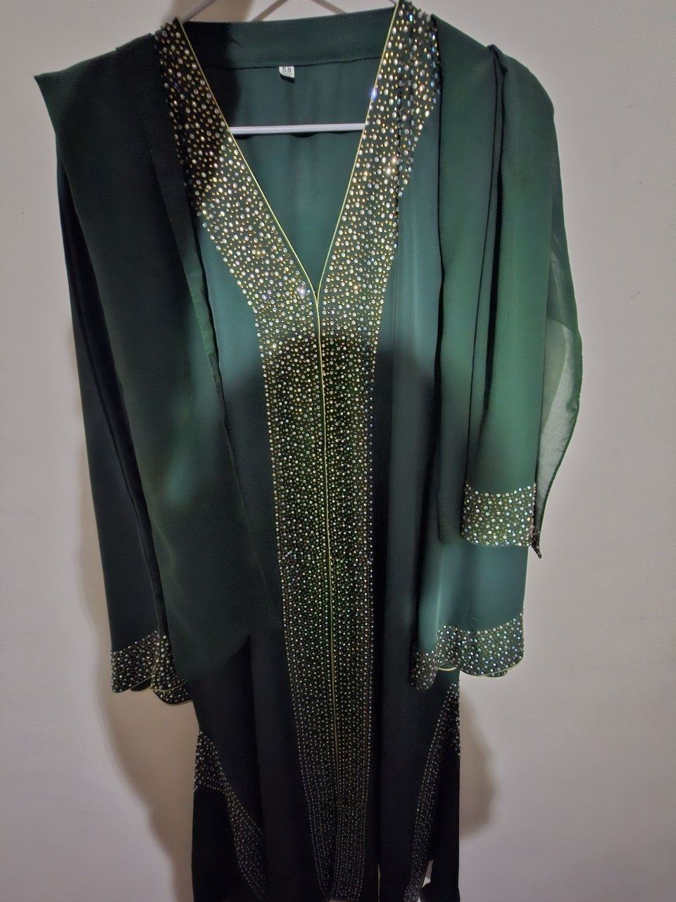 Dubai abaya yangi