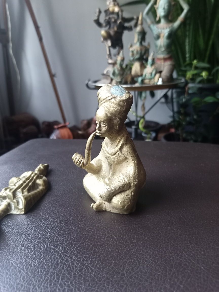 Бронзови статуетки