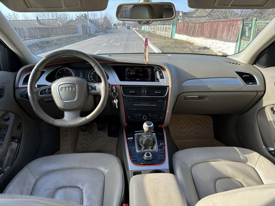 Audi A4 B8 berlina Vand/Schimb