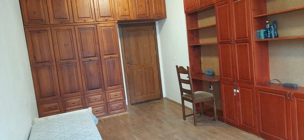 Дава се под наем Тристаен апартамент в София, Лозенец - 100 кв.м за 649 € - Снимка #7