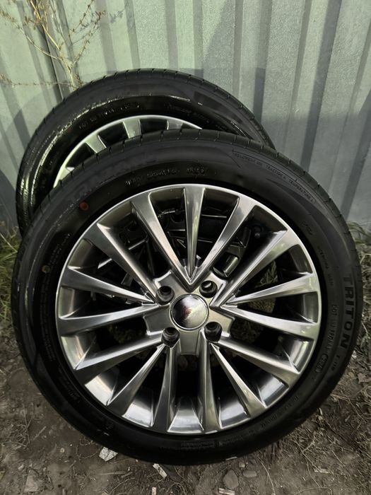 Продам диски камрики R15