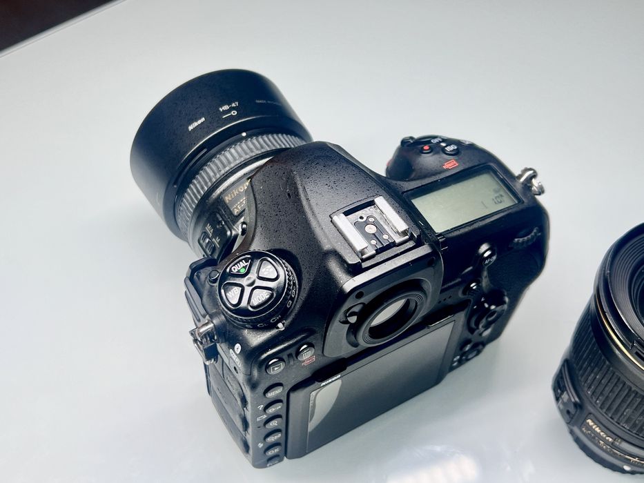 Nikon D850 kit obiective