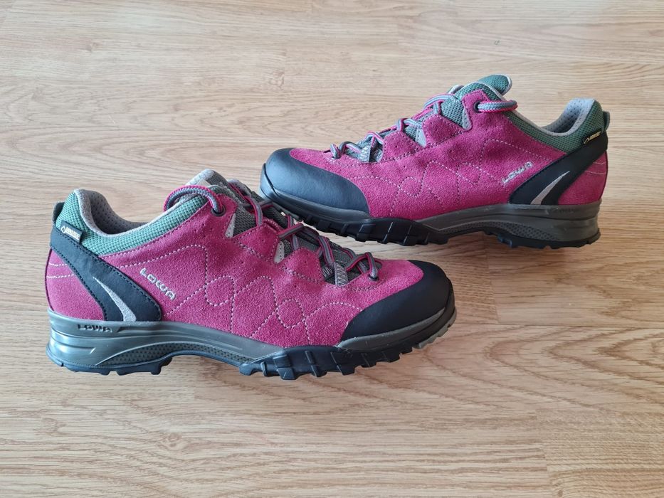 Semighete trekking Lowa goretex 40