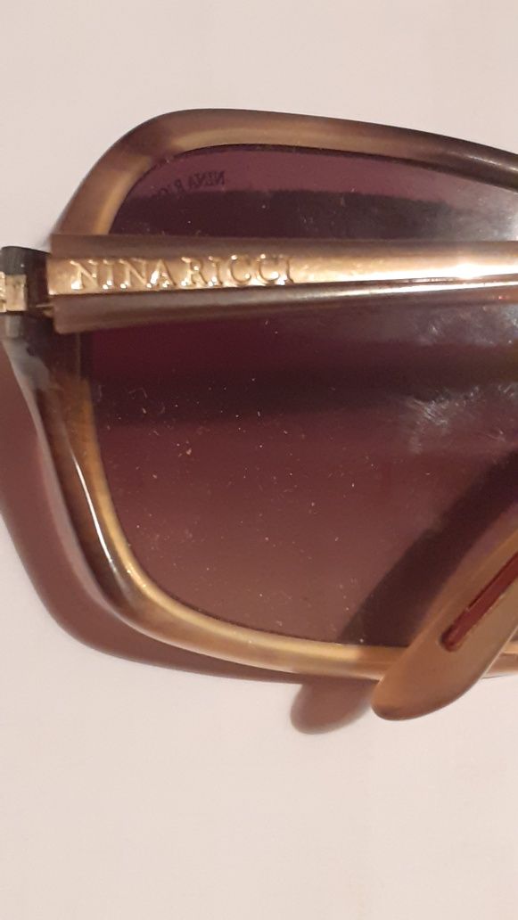 Дамски слънчеви очила Nina Ricci.