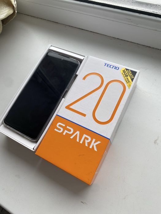 Продам Tecno Spark 20