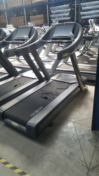 Depozit aparate fitness technogym