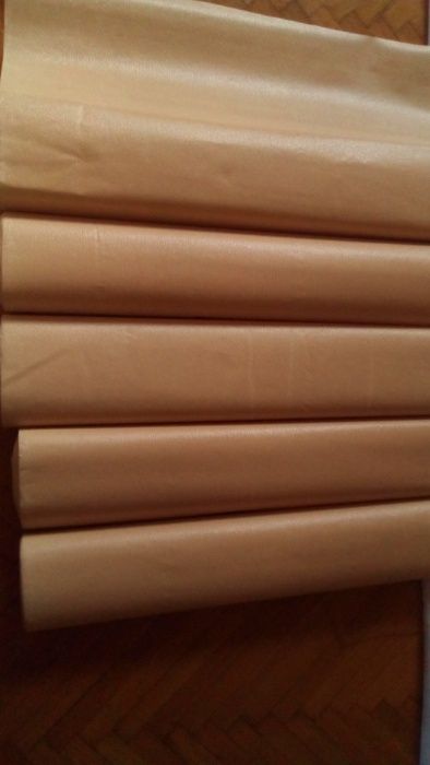 Vand tapet semilavabil pe suport hartie