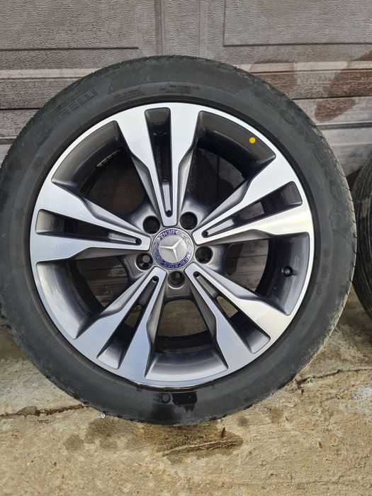 Set jante  bicolore  noi originale Mercedes R18 pentru model Vito Vian