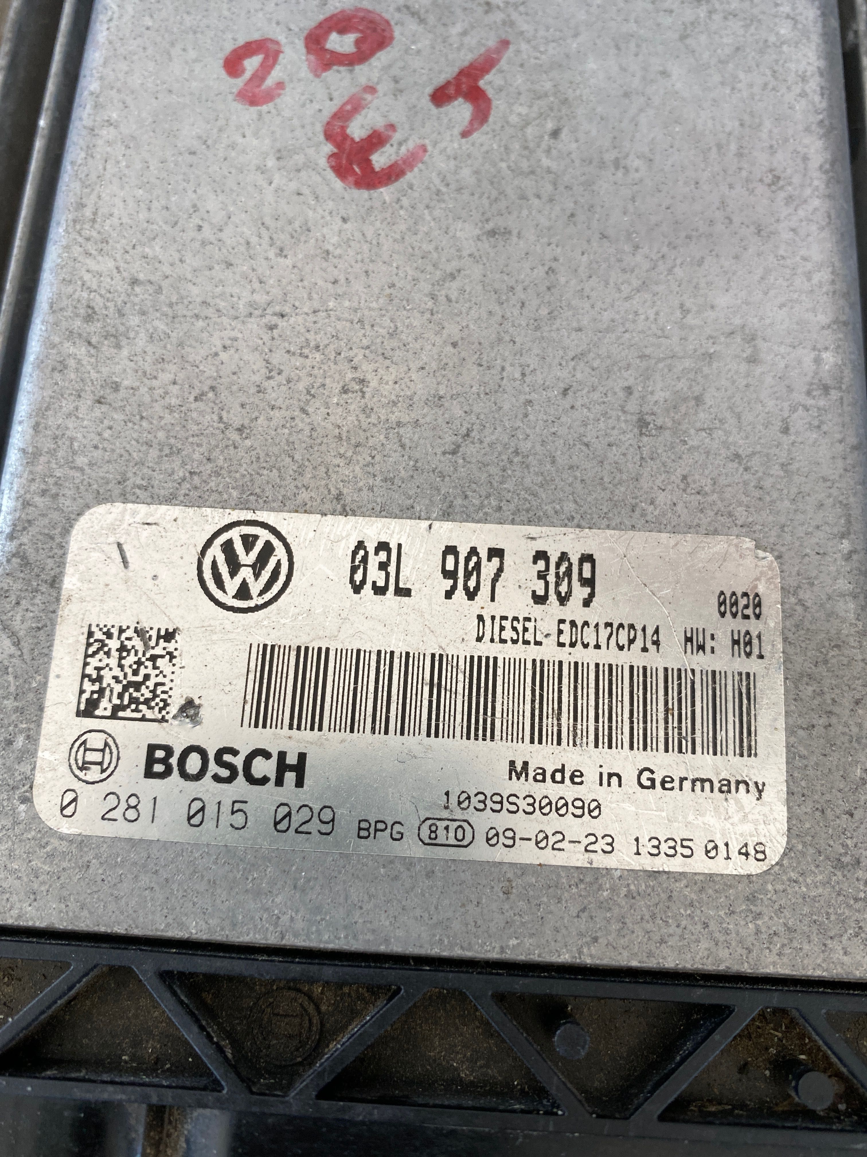 Calculator motor VW Passat/ cod 03L 907 309/ 0 281 015 029