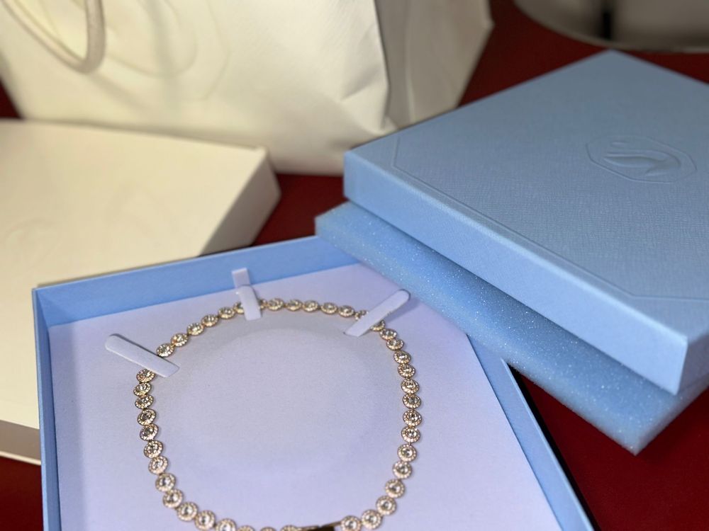 Lant Swarovski gold impecabil