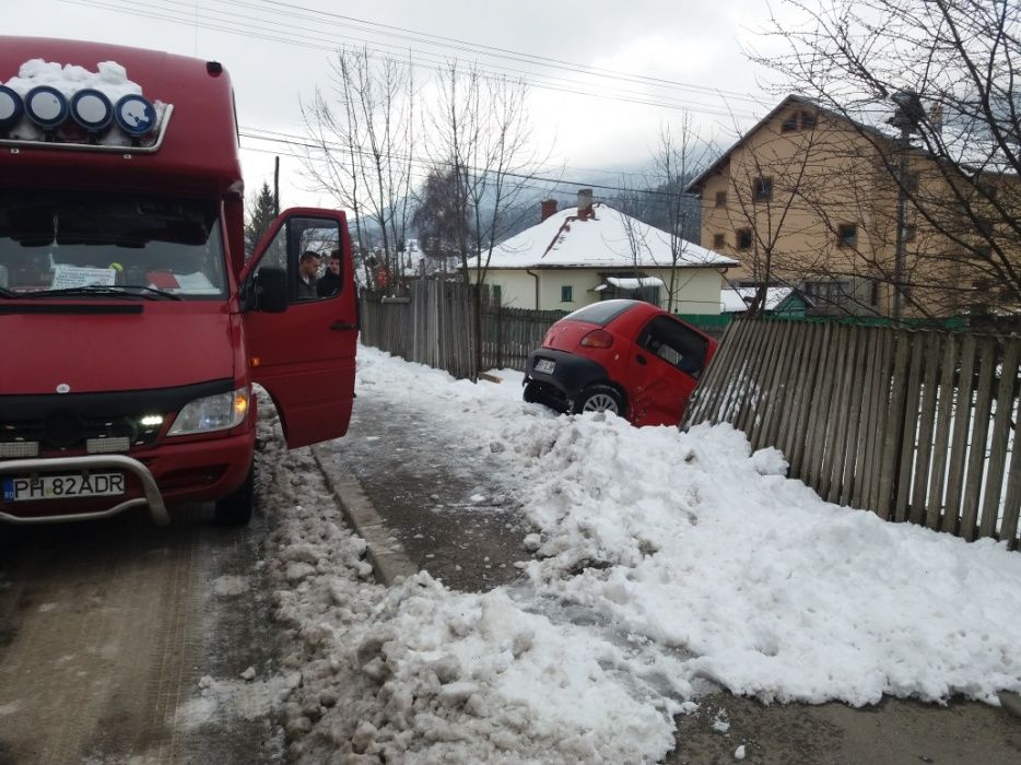 Tractari auto 4x4deblocari non stop service busteni azuga predeal