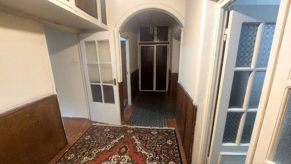 Юнусабад 10 квартал 3/1/5 балкон 2х6м, огород подвал