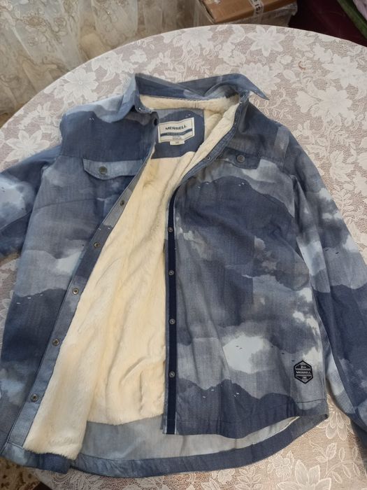 Куртка брендовая, весна-осень, тёплая, внутри тонкий мех