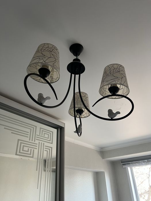 Люстра в идеальном состоянии