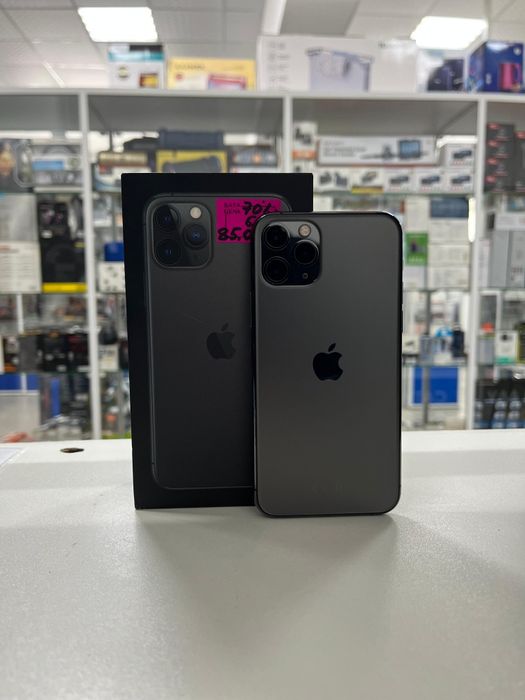 Apple iPhone 11 Pro, 64gb,70%.