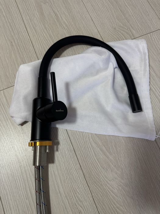 Baterie bucatarie flexibila, neagra, NOUA