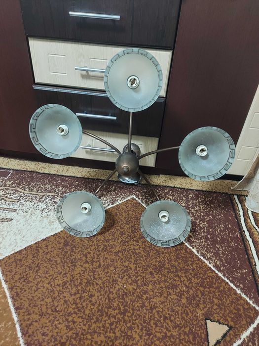 Люстра потолочная