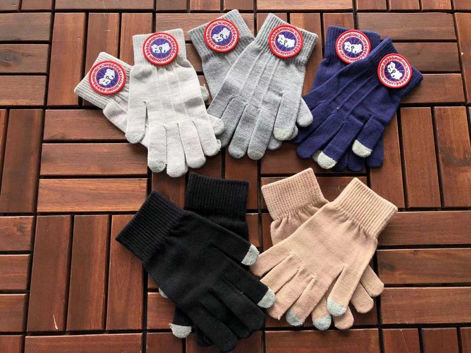 Set Caciula + Fular + Manusi Canada Goose Premium
