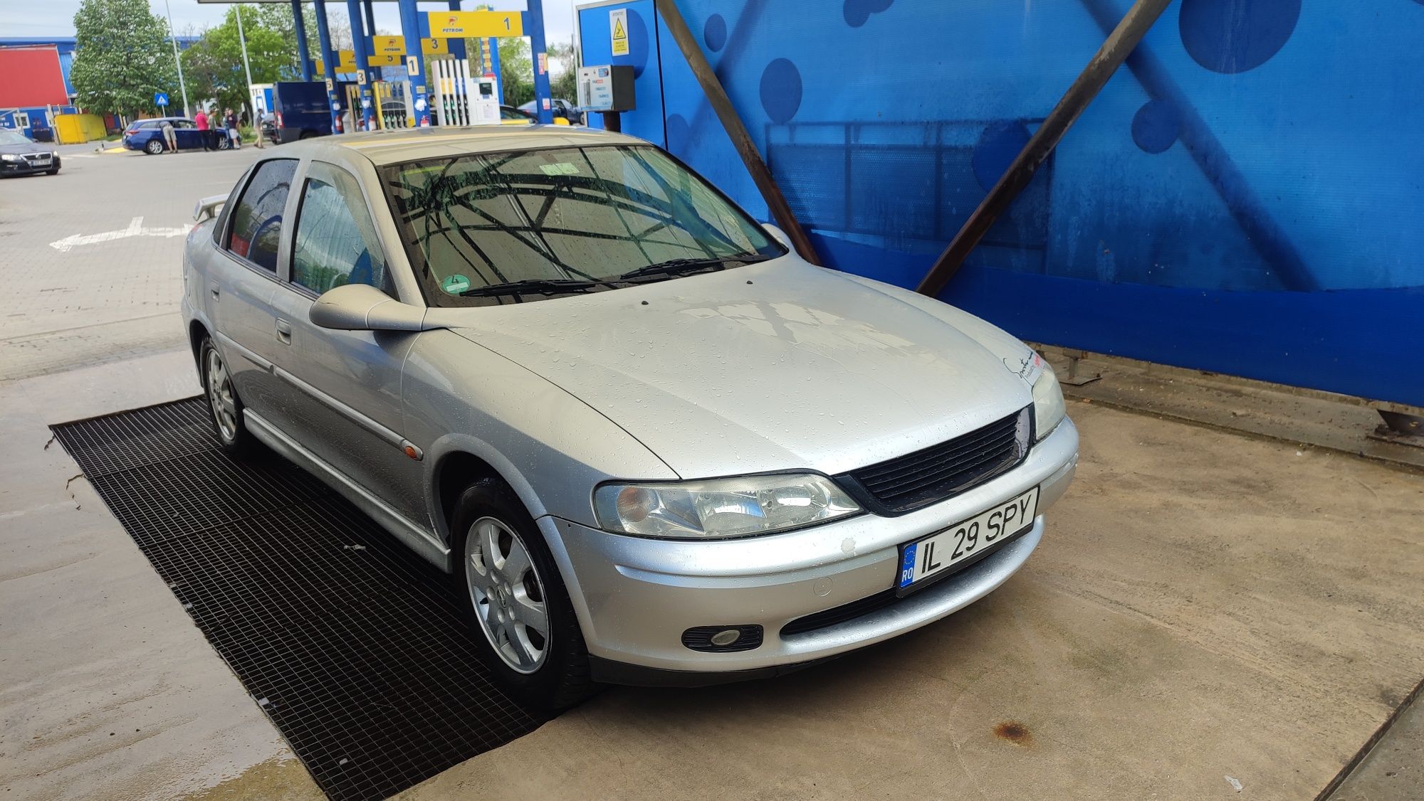 Opel vectra b 1.6 euro 4