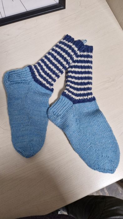 Set.sosete si manusi tricotate