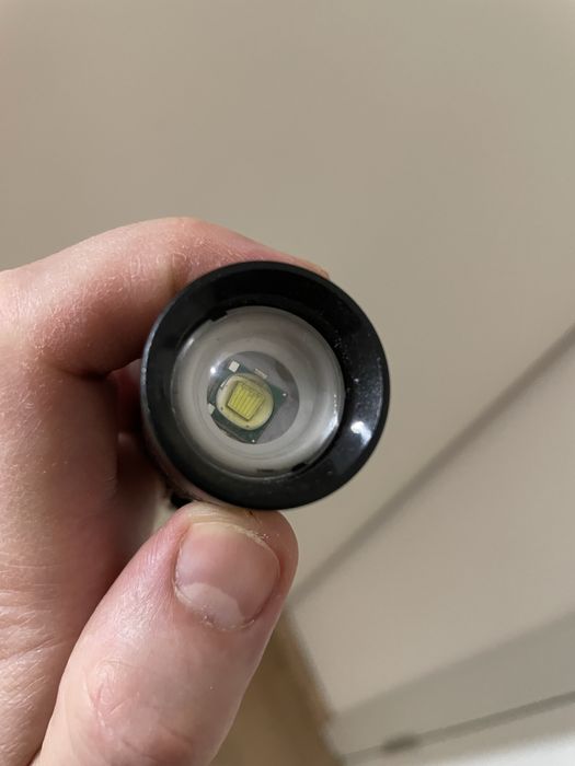 Lanterna de buzunar reincarcabila cu acumulator 18650 micro usb