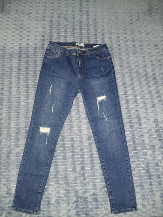 Дамски дънки М размер