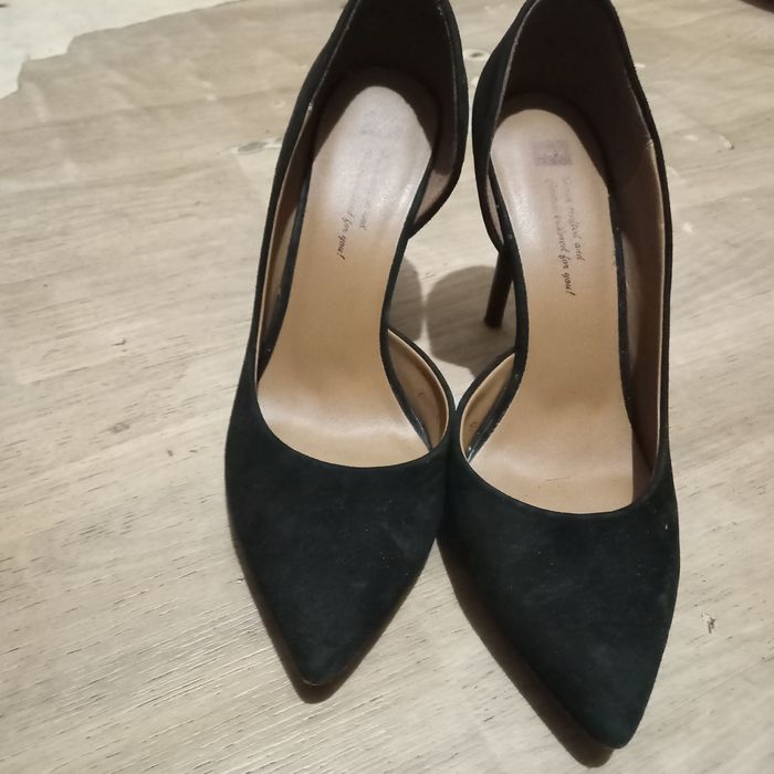 Продам туфли лодочки из мягкой замши Women's