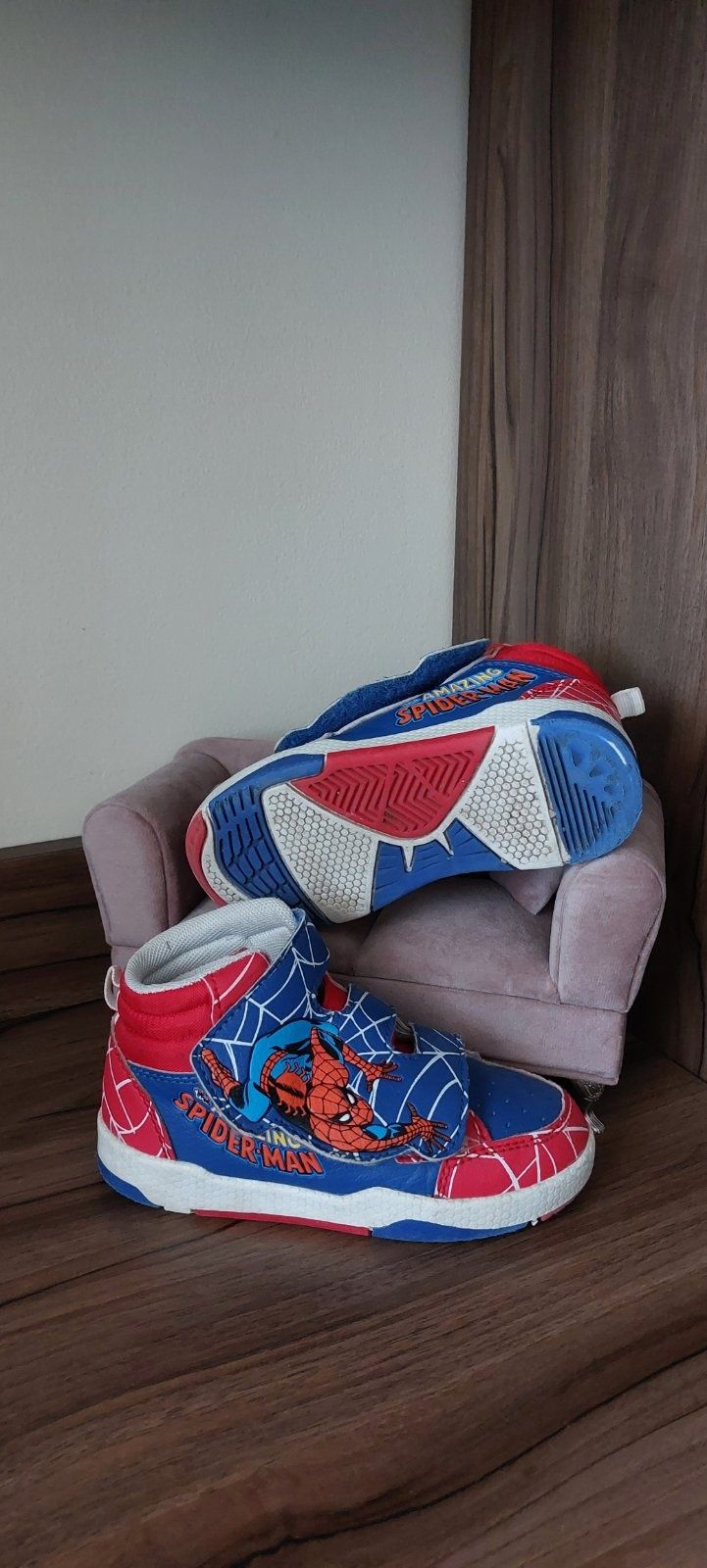 Маратонки nike 26 и Кецове Spider man