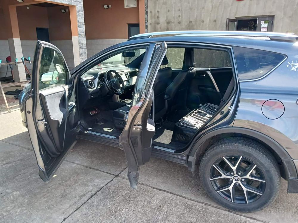 Toyota rav 4 hibrd