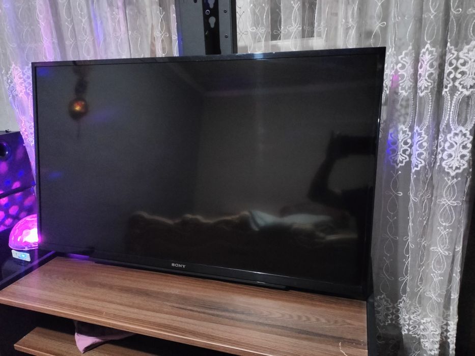 Продам телевизор
