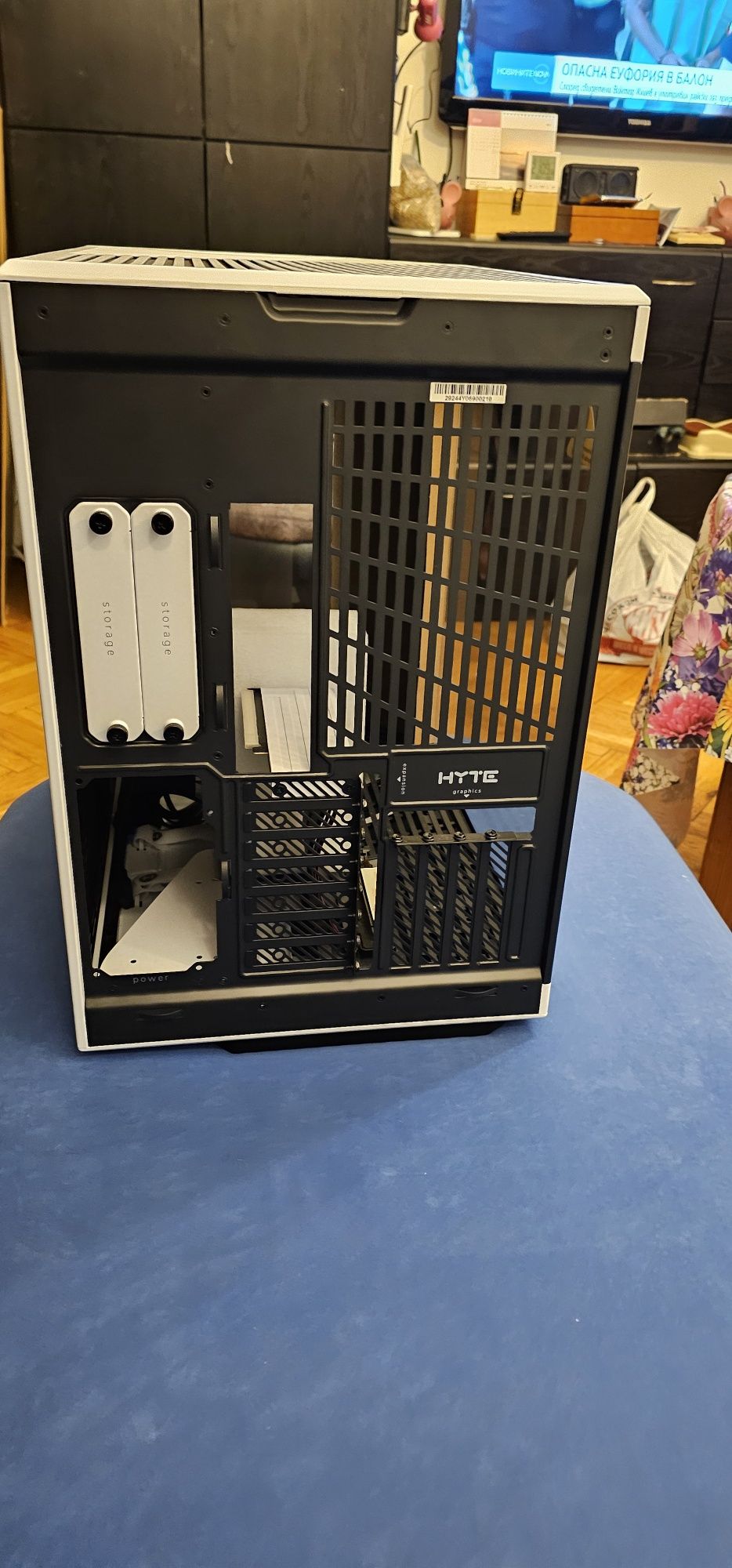 Кутия НҮTE Y70 Tempered Glass White