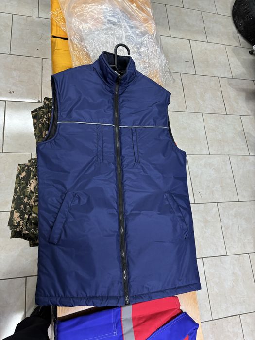 Спецодежда жилеты зимний с отражателом теплый