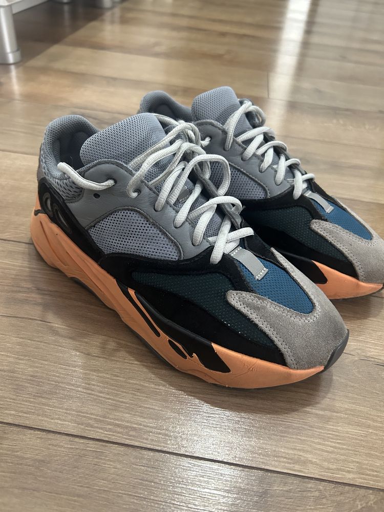 Yeezy 700 Orange