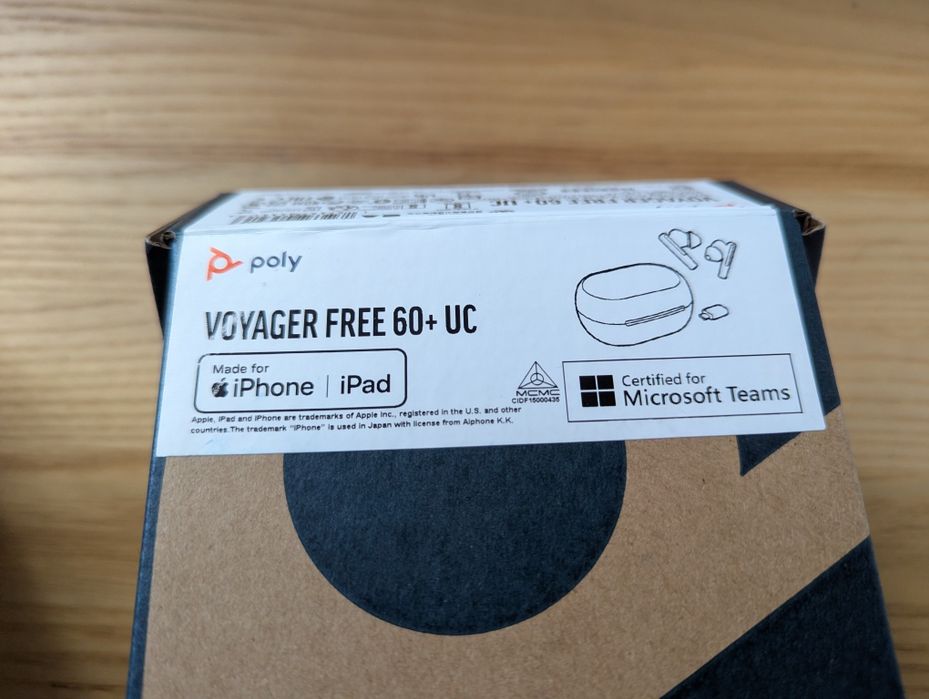 Poly Voyager Free 60+ UC безжични слушалки
