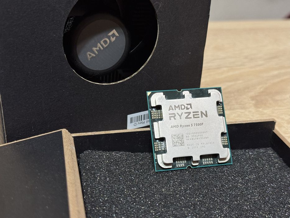 Процесор Ryzen 5 7500f