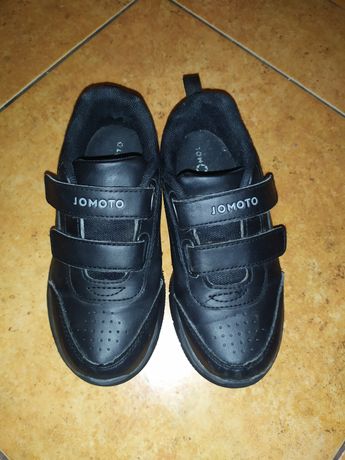 Кожаные демисезонные кроссовки в хорошем состоянии, 31 размер