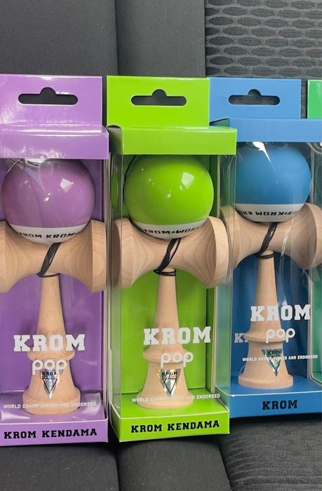 Krom Pop Kendama  Albastru mat