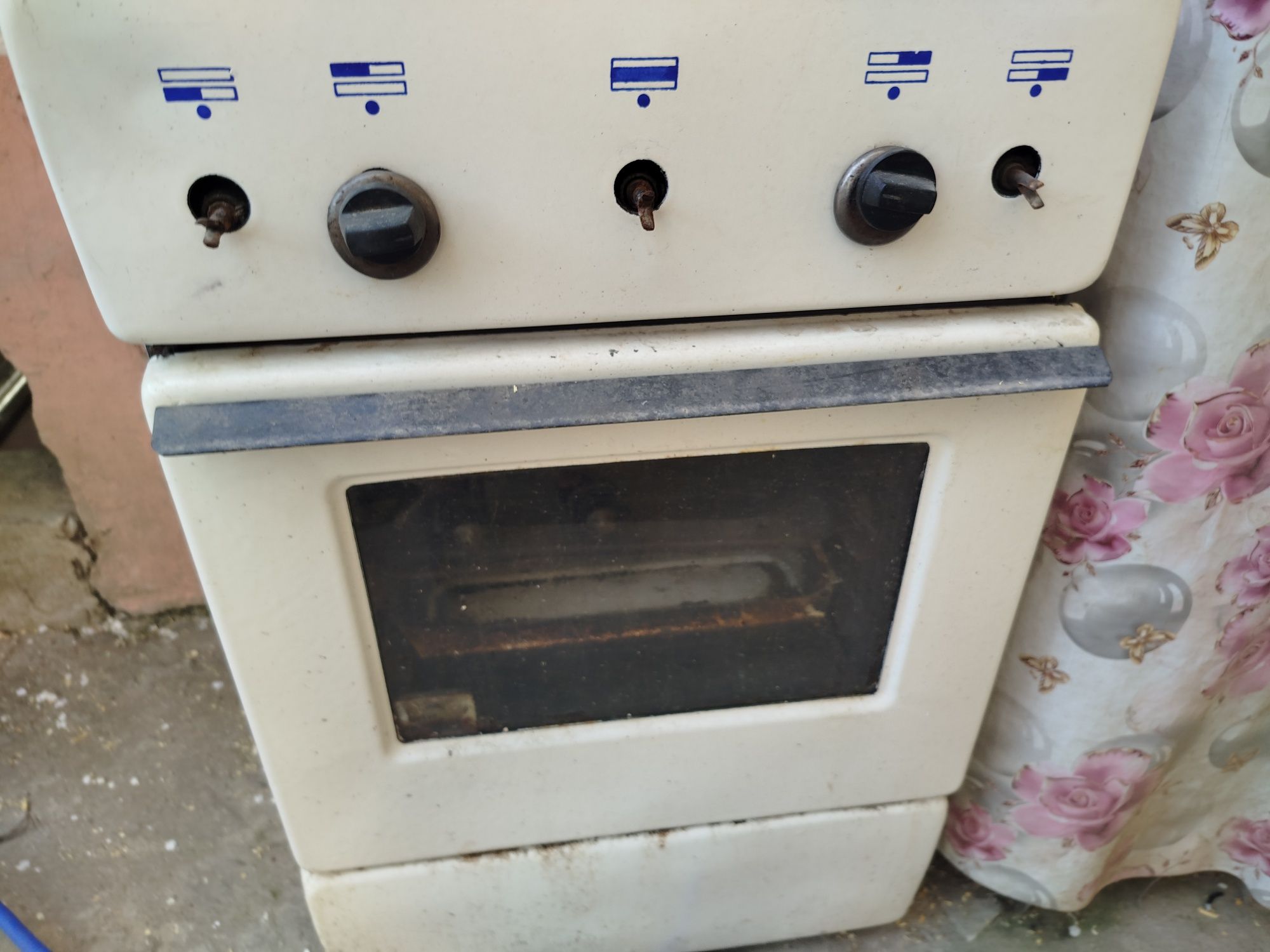 Eski gaz oq rangli