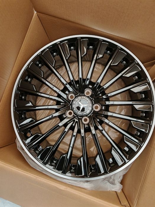Vand jante de aliaj pentru Mercedes pe 19 marca rc wheels model  306
