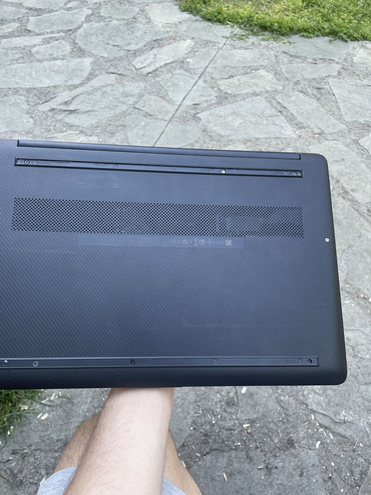 Laptop hp intel i3 12550