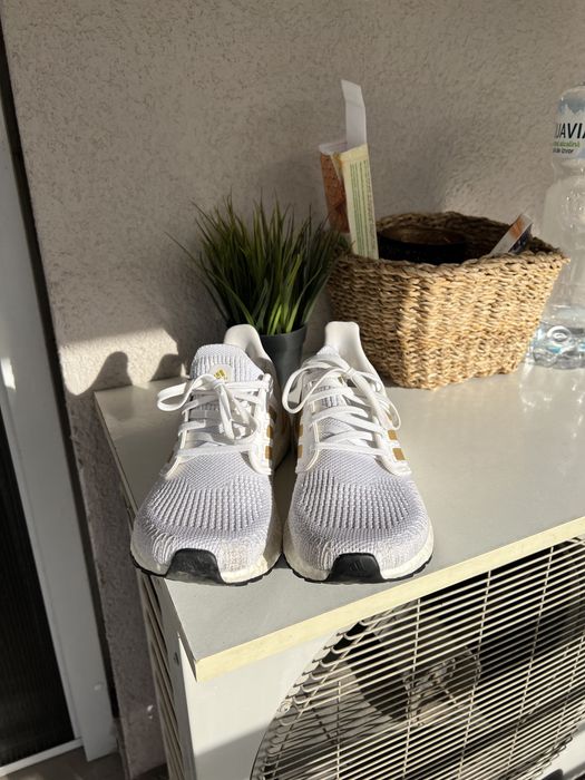 Adidas Ultraboost 20 W - White/ Gold Metalic