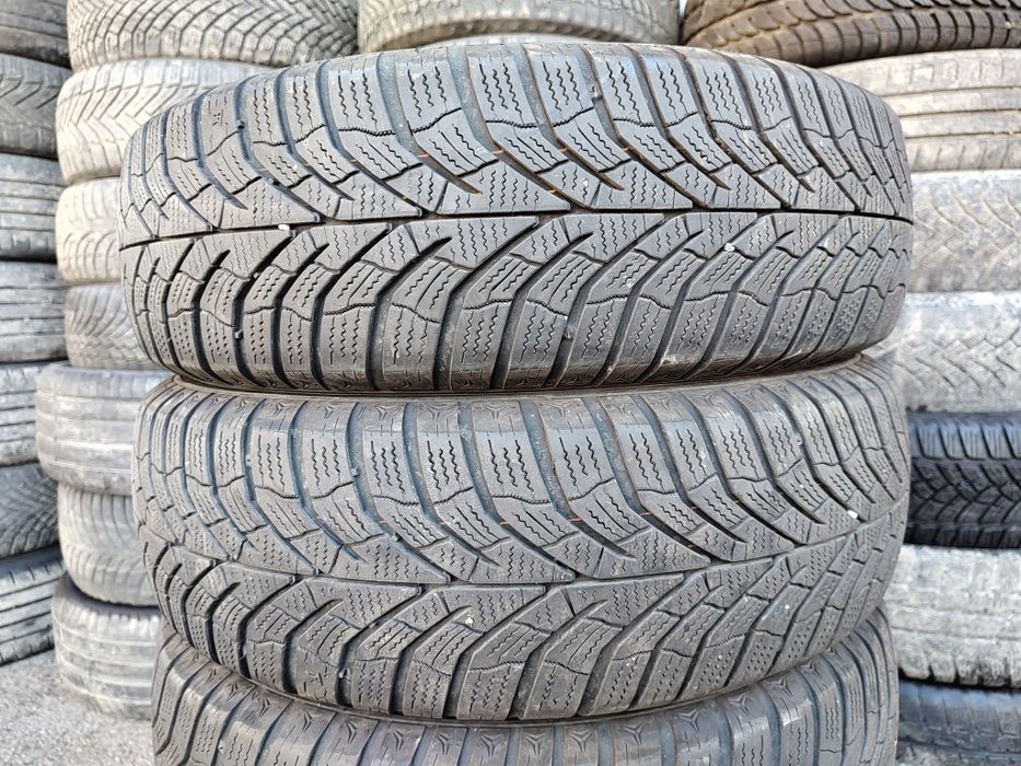 Продавам 4зимни гуми 175/70/14 Kumho