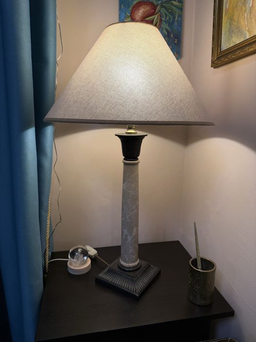 Ретро настолна лампа