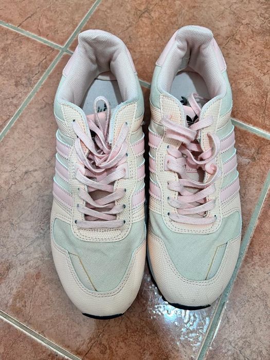 Încălțăminte Adidas