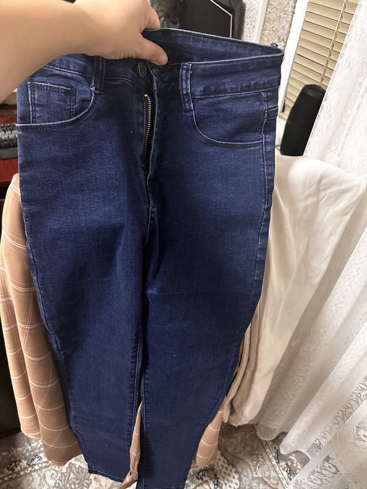 Продаются новые джинсы