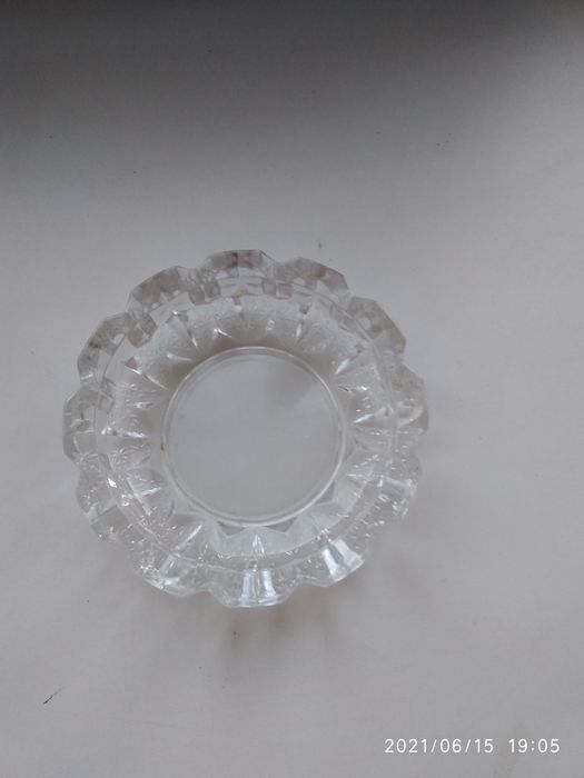 Продам, продам новую пепельницу